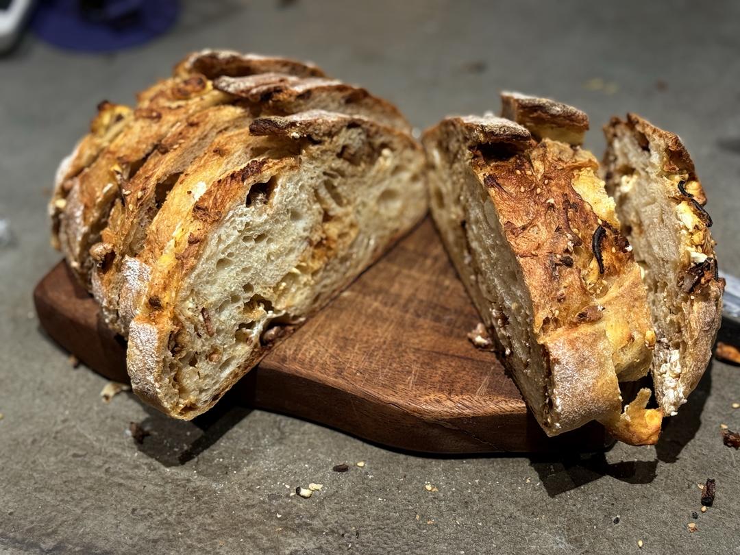 香辣鱿鱼欧包的做法