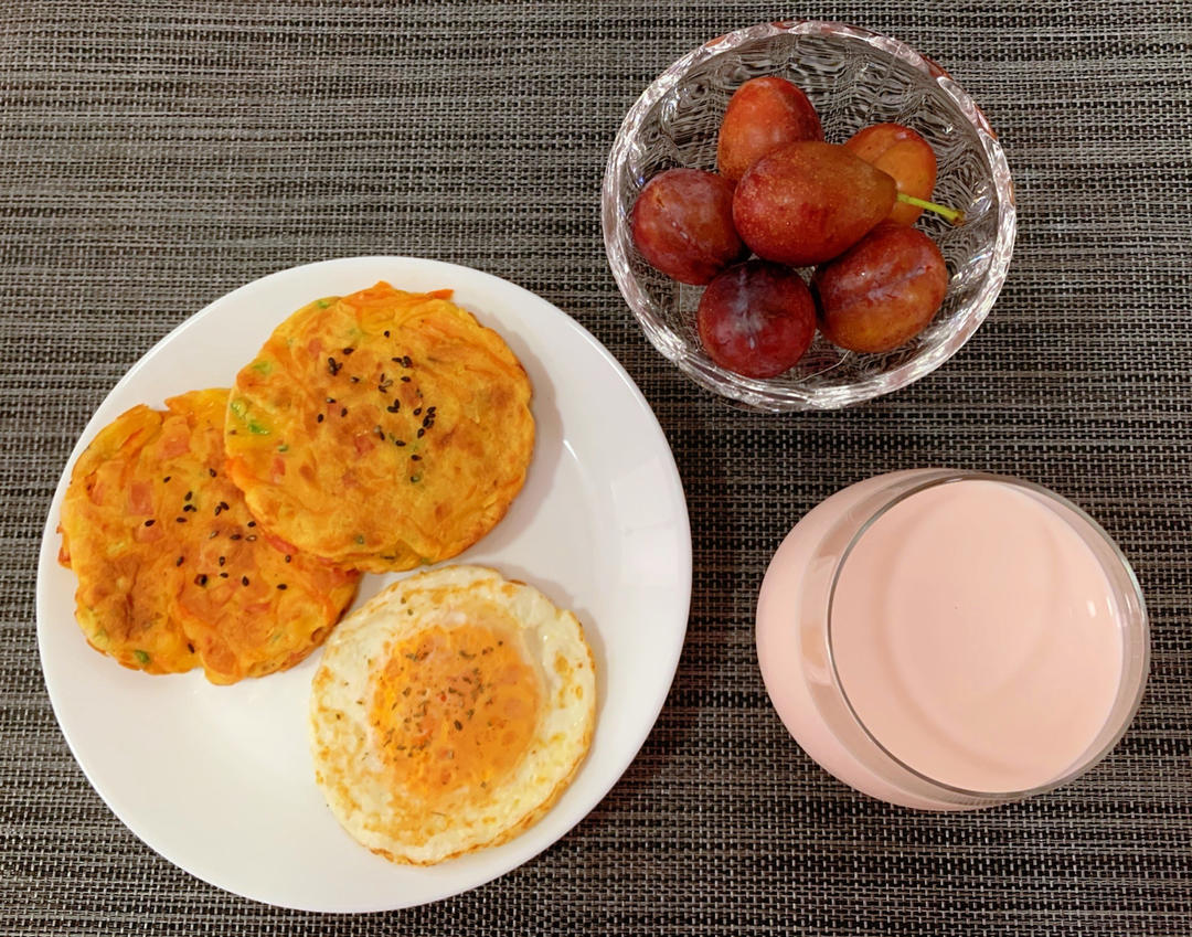 🥕胡萝卜西葫芦火腿鸡蛋饼