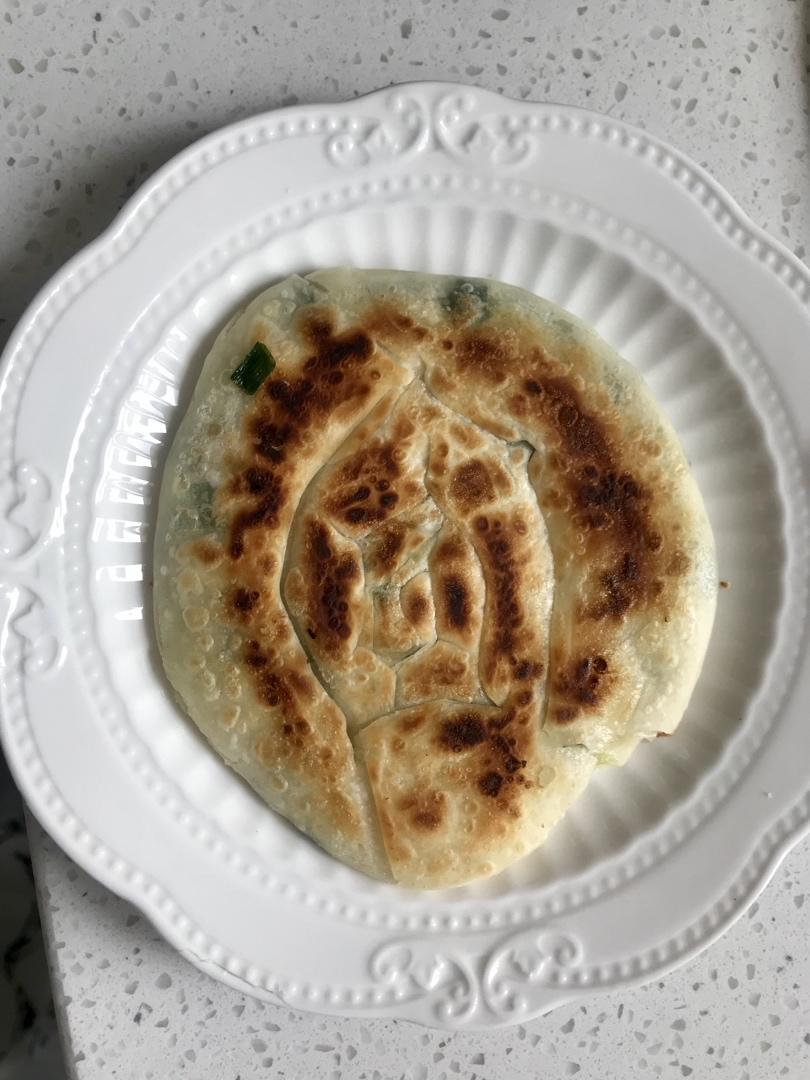 哈教主做的小馄饨皮葱油饼