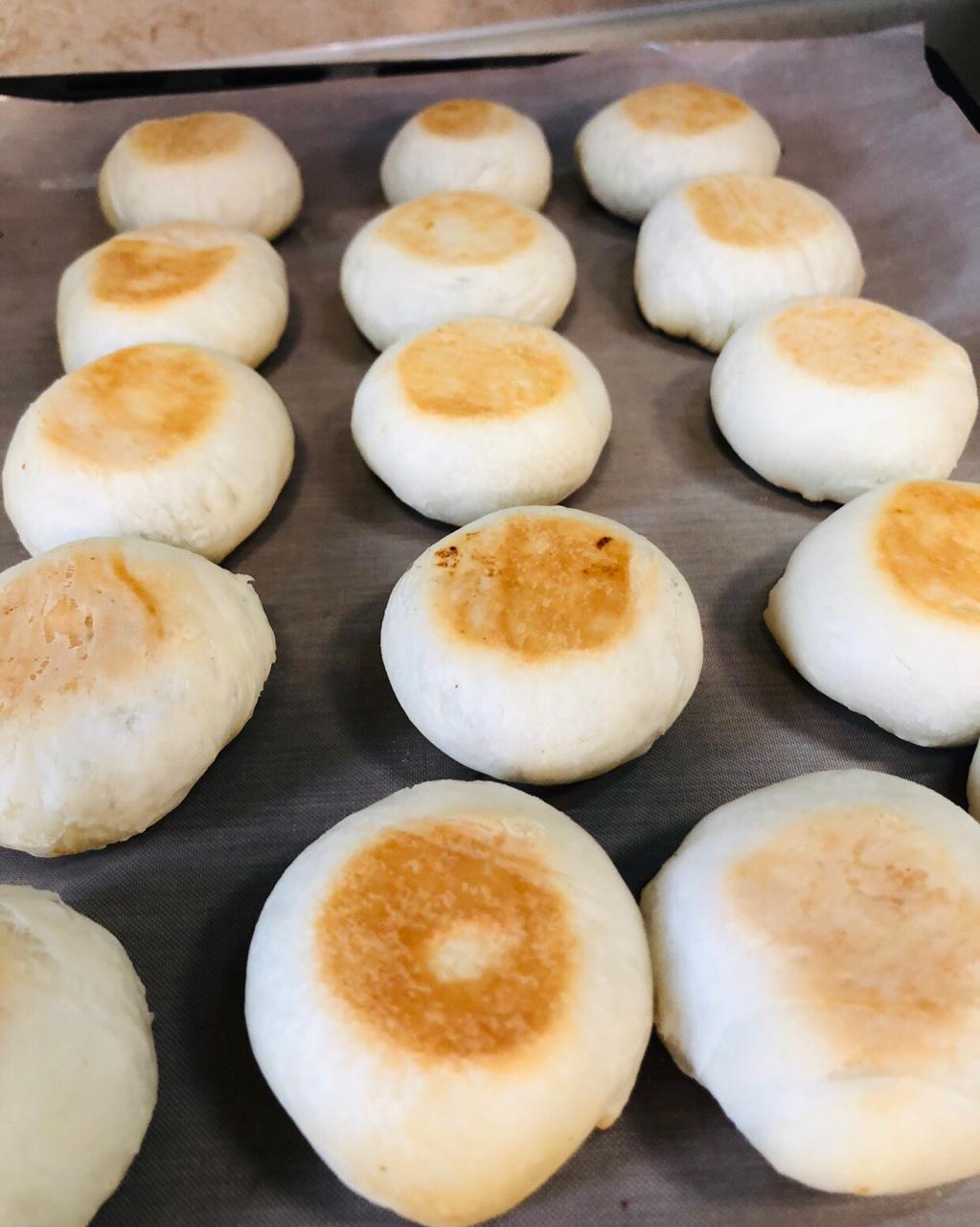 复制街头火爆的紫米酥饼