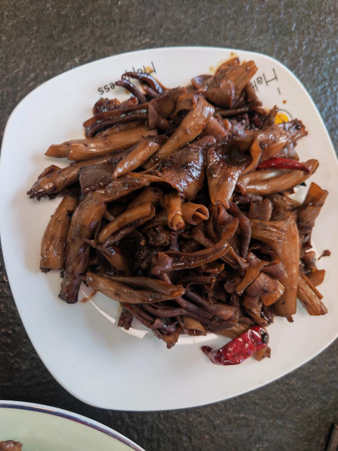 周黑鸭就是这个味儿~~卤鸭舌•鸭翅•鸭脖•鸭肠