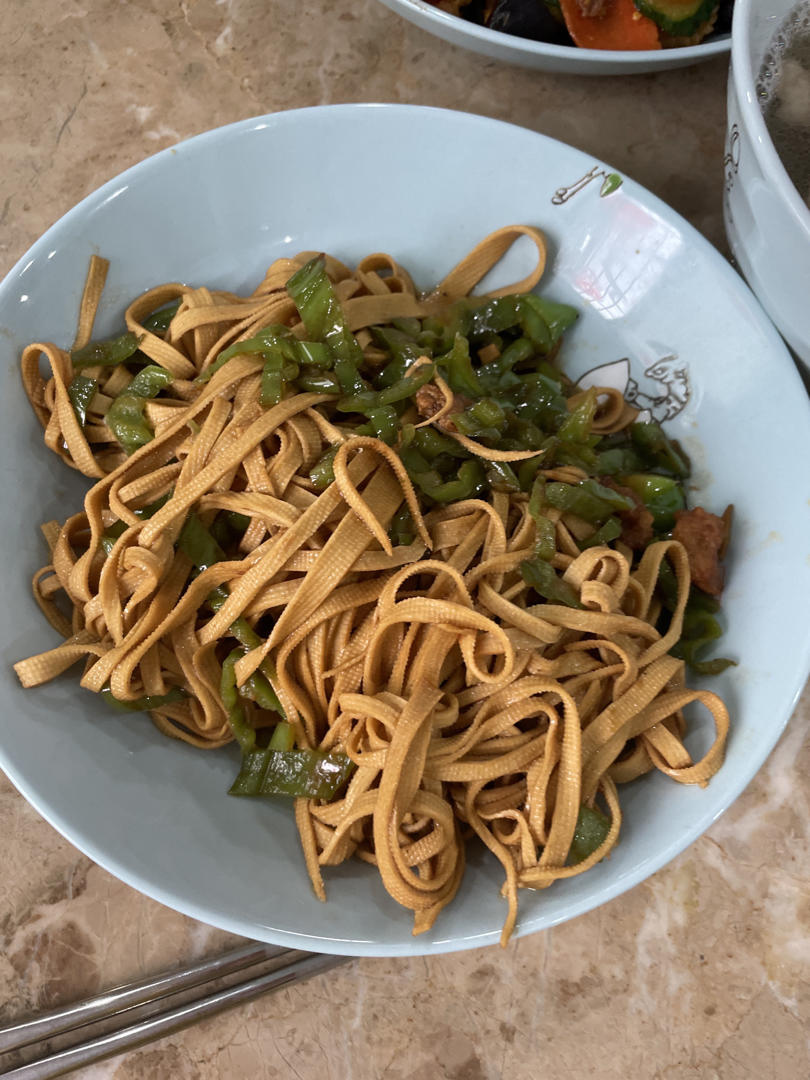 青椒肉丝千张小炒