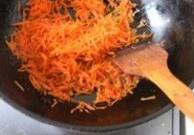 胡萝卜焖饭的做法 步骤5