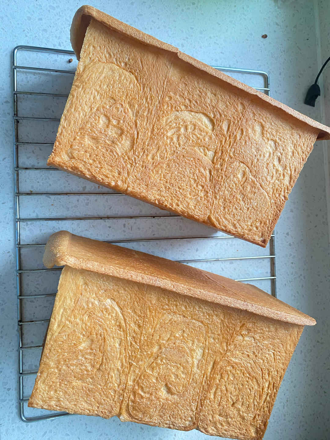 🍞消耗淡奶油吐司｜无黄油｜软绵绵｜奶香浓郁