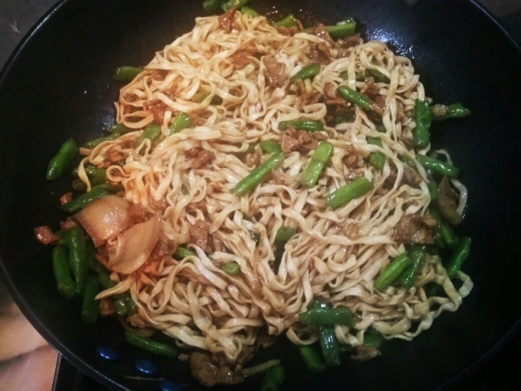 豆角焖面