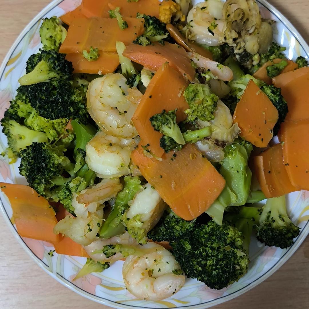 白灼汁西兰花🥦炒虾仁🍤，健康减脂，好吃不胖