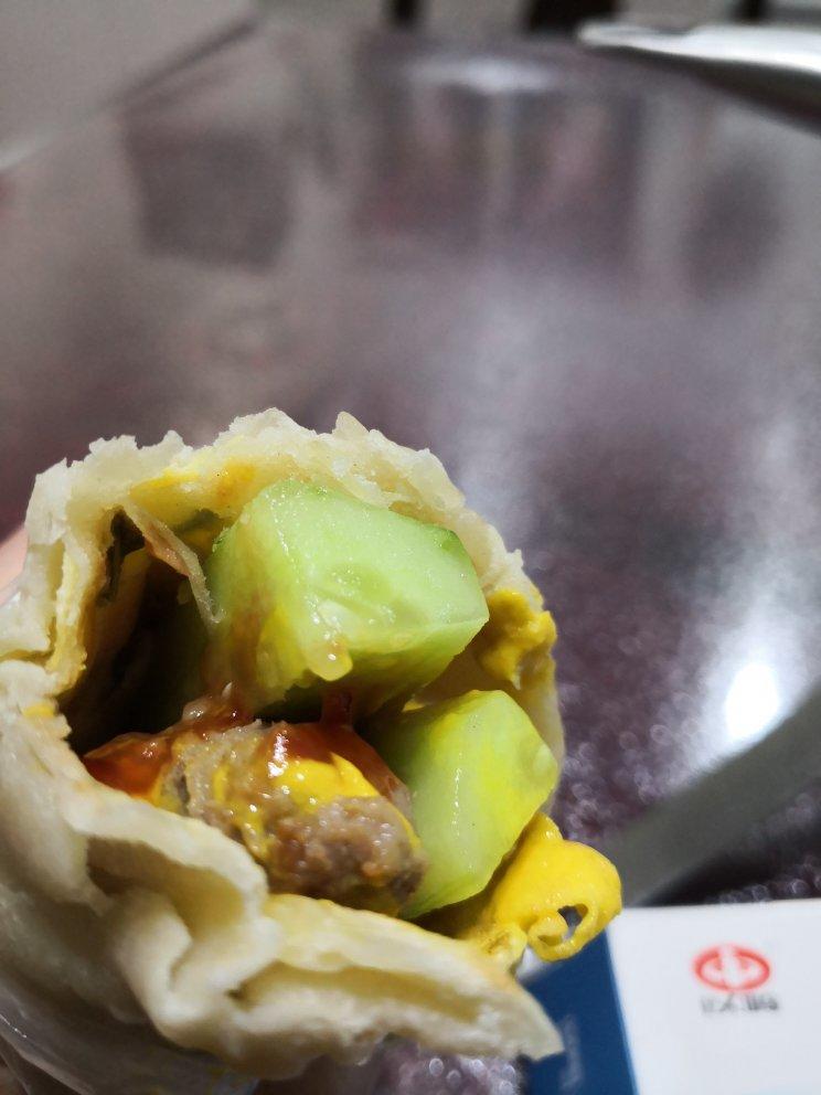 鼓大泡的鸡蛋灌饼