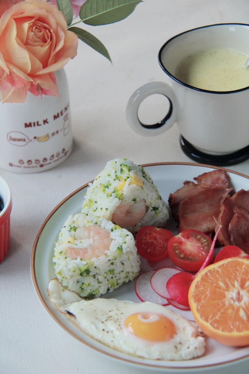 简单健康的三文鱼饭团，野餐便当必备