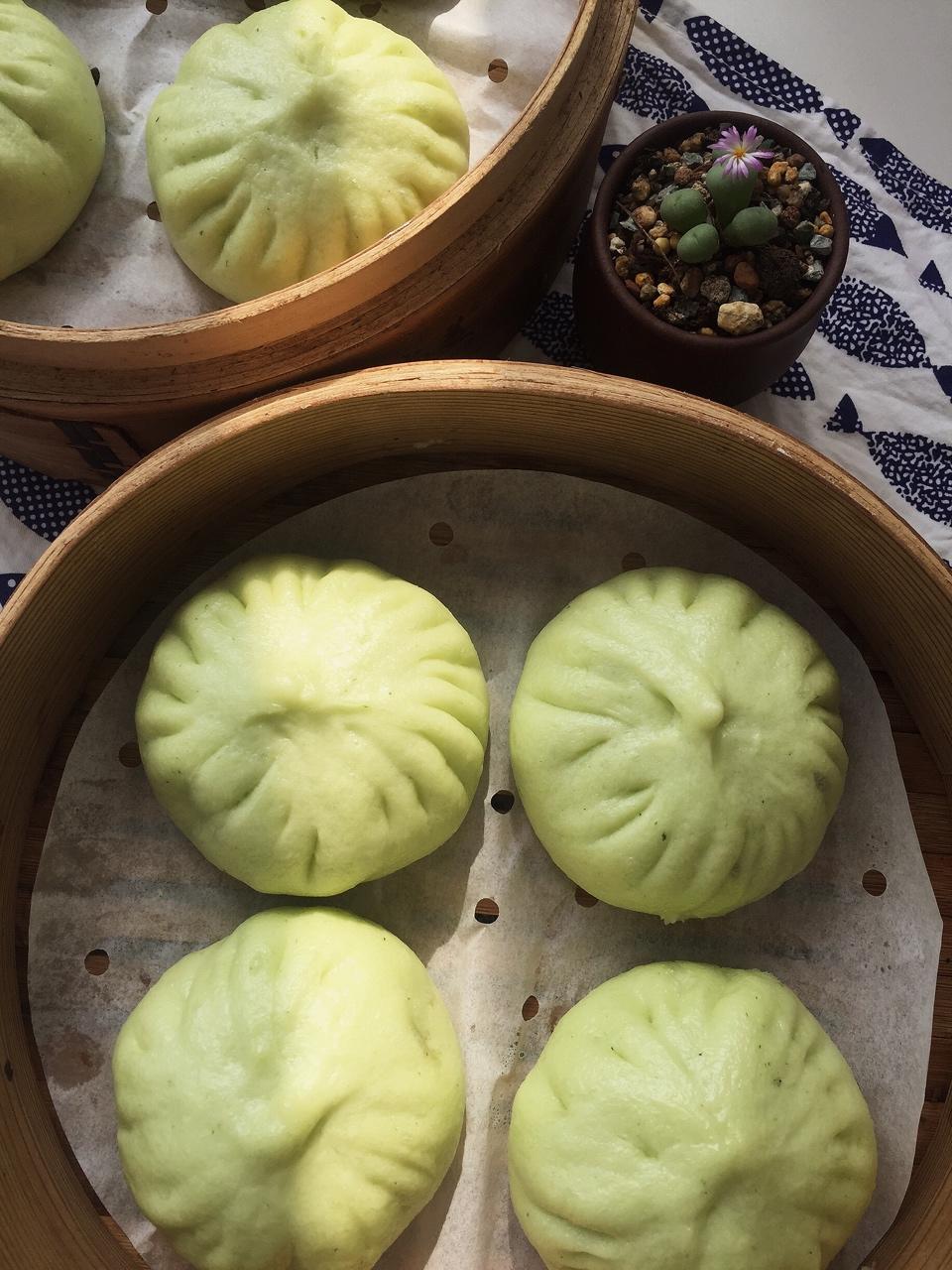 王一一妈妈做的蔬菜包