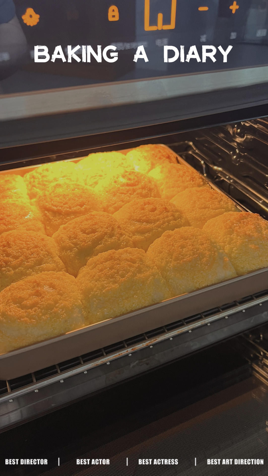 椰蓉小餐包。柔软拉丝，椰香浓郁