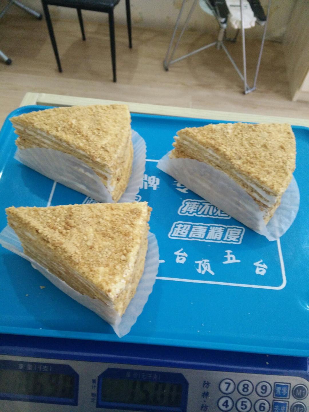 俄罗斯蜂蜜蛋糕   千层蛋糕【又名提拉米苏】