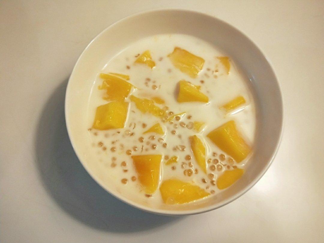 喵喵不爱厨房做的芒果西米露