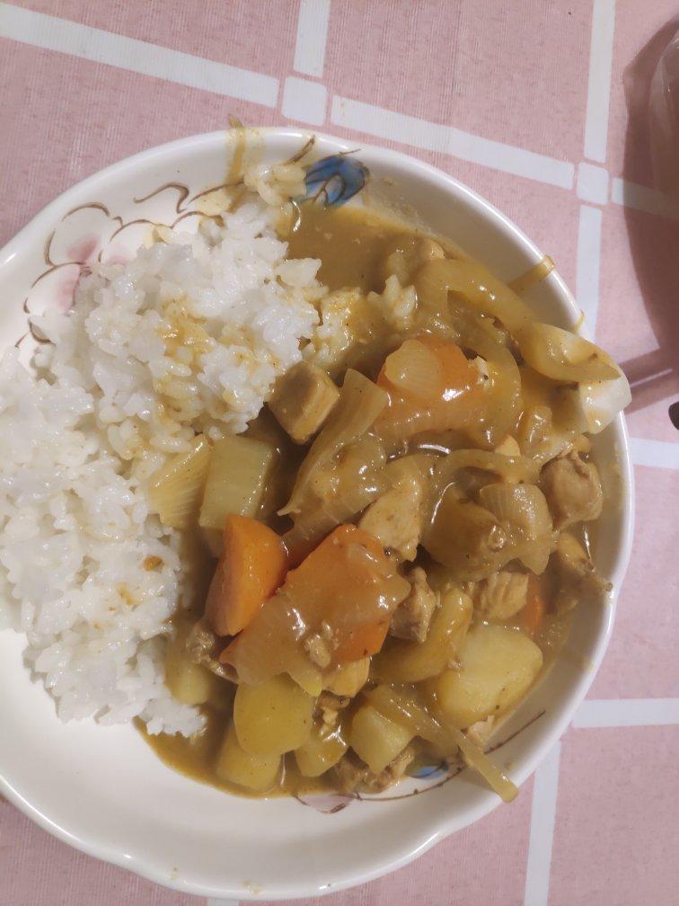 鸡肉咖喱饭