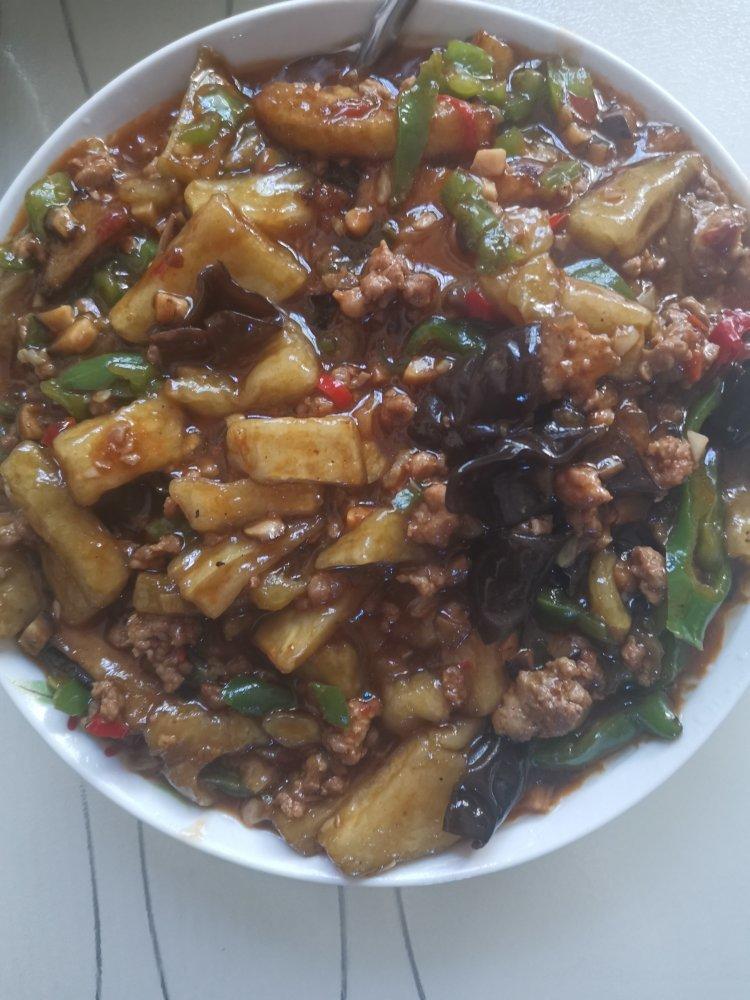 厨师长教你：“肉末烧茄子”的家常做法，口感软糯适合下饭，收藏