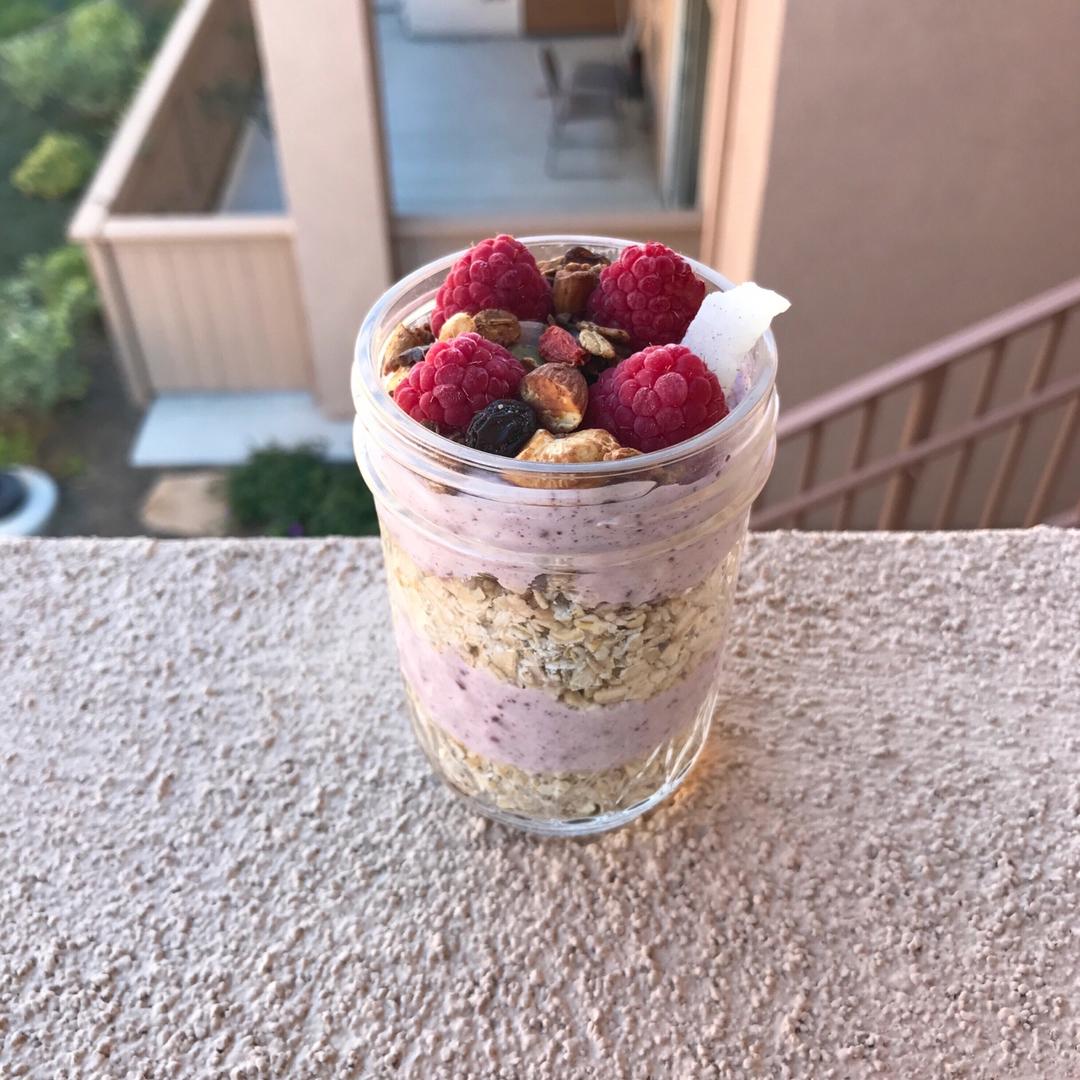 Superfood Overnight Oatmeal 隔夜燕麦