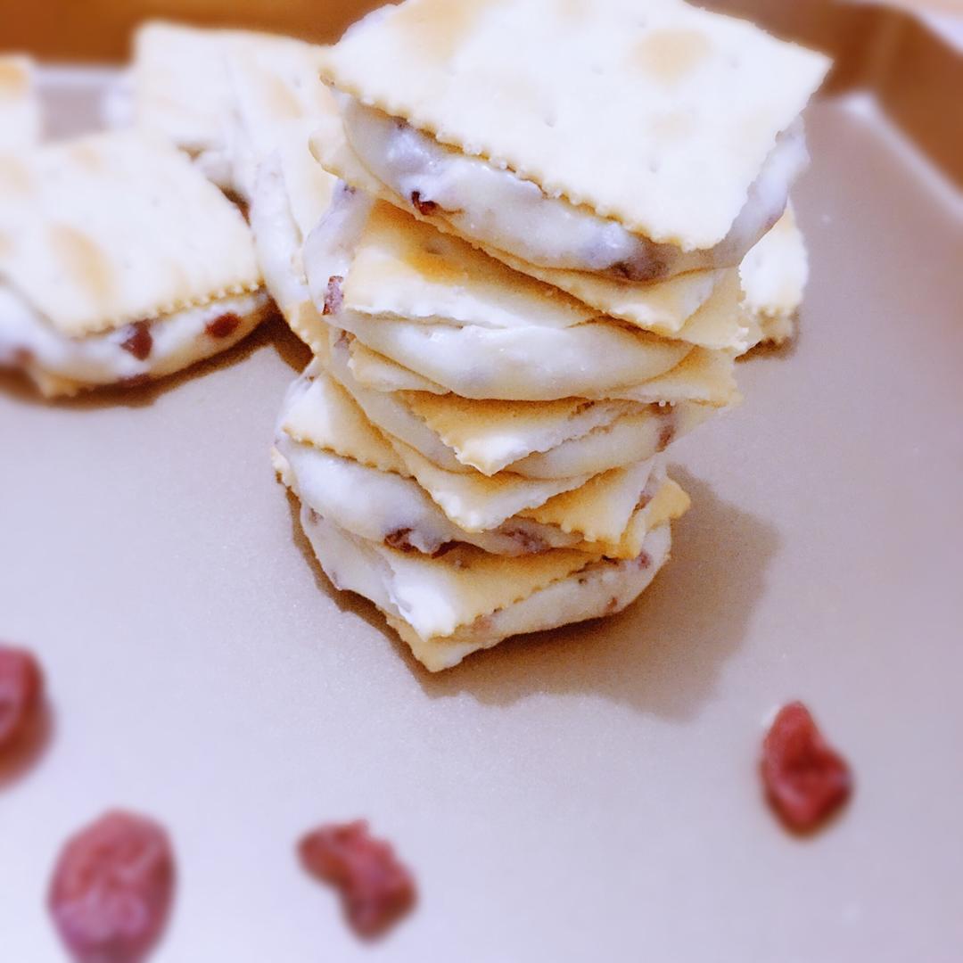 蔓越梅牛轧糖饼干（快手棉花糖苏打饼干版）