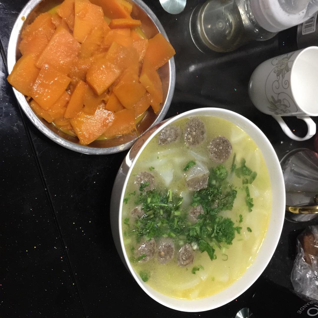 白萝卜潮汕牛肉丸清汤