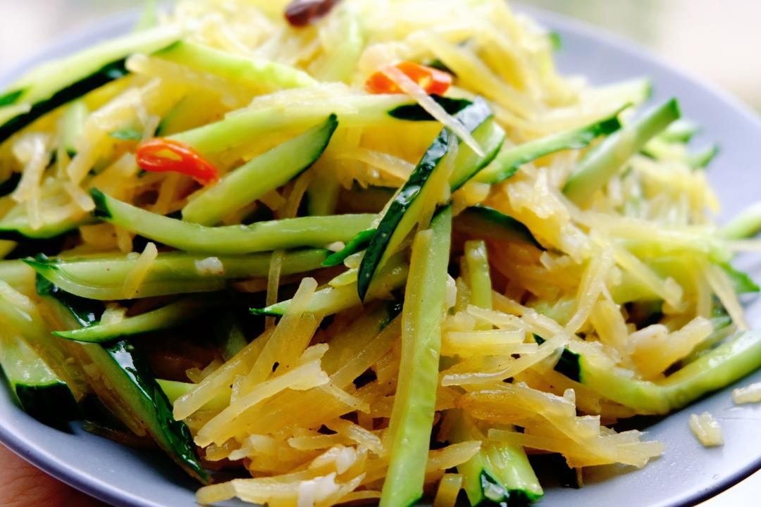 黄瓜土豆丝的做法