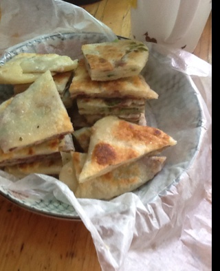 可能是最好吃系列--鸡蛋葱油饼