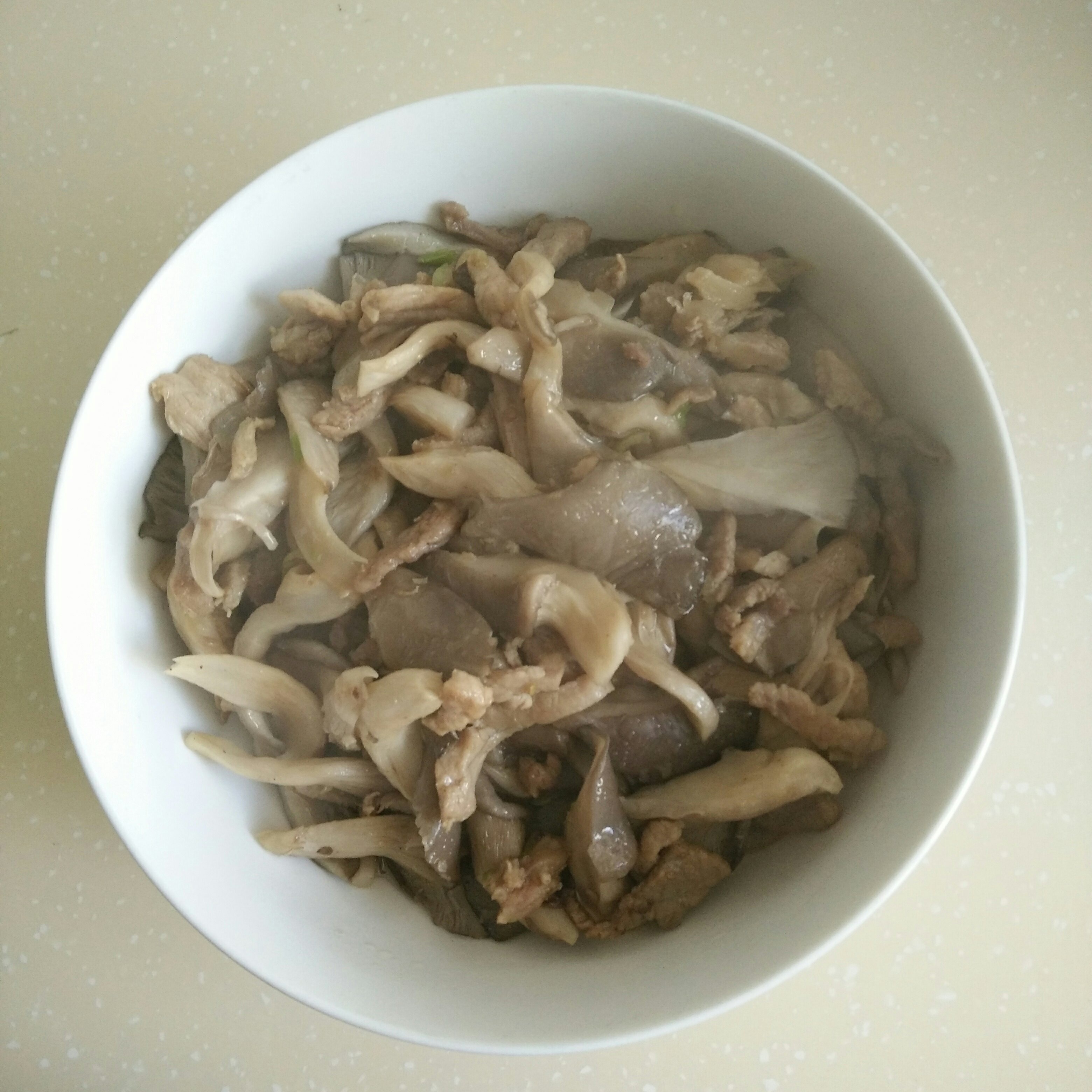 平菇炒肉