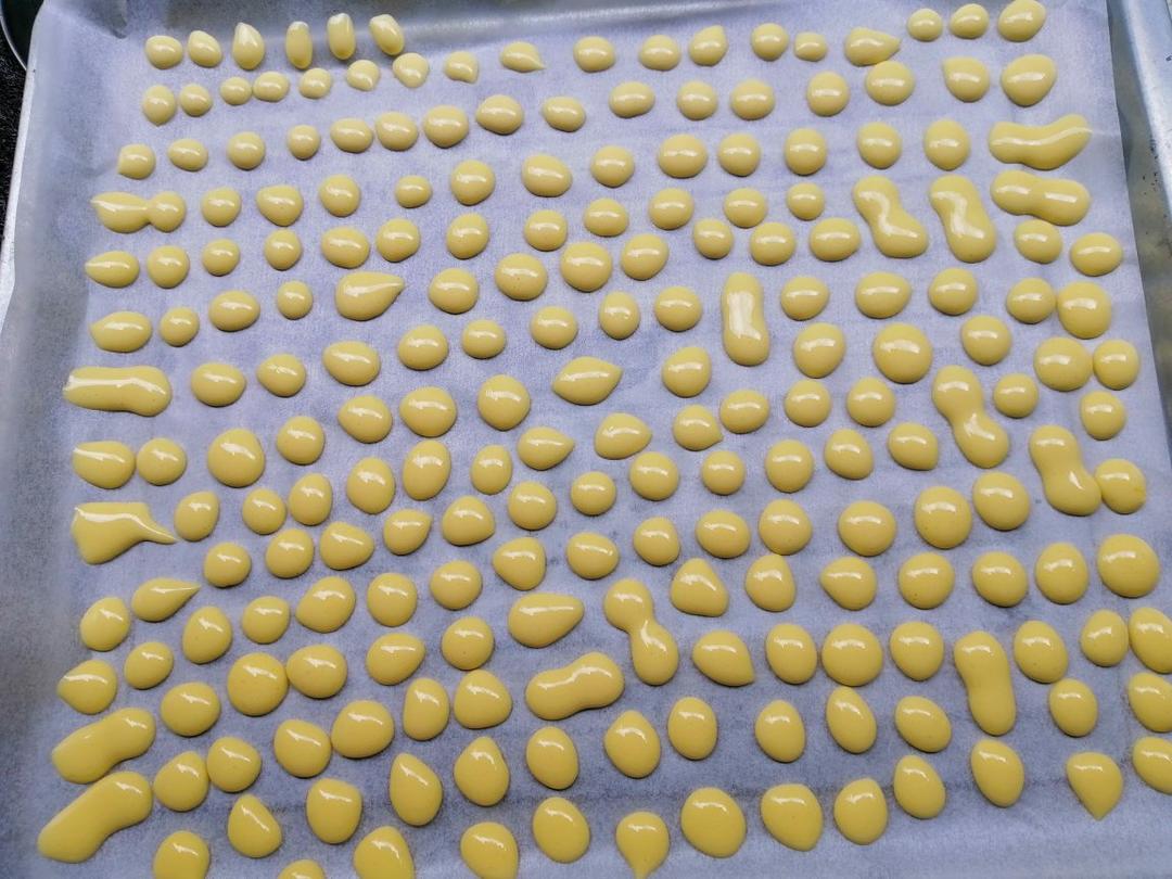 入口即化的无添加蛋黄溶豆
