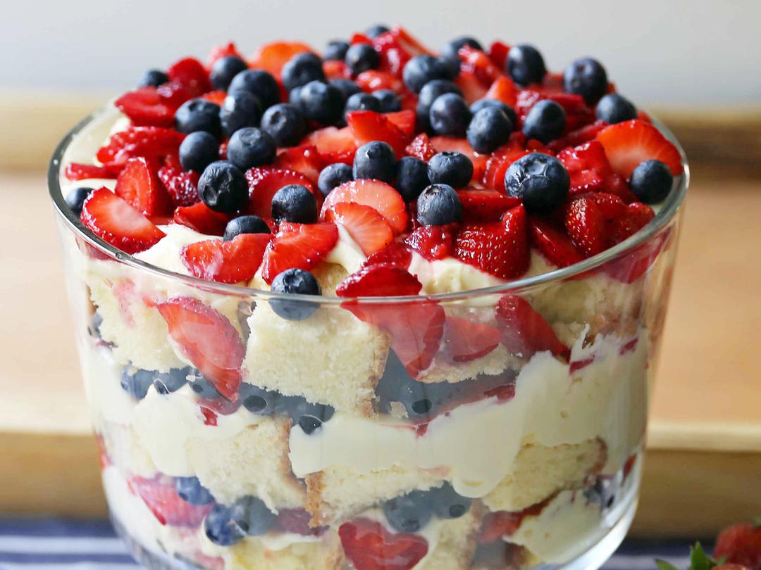 经典英式甜点乳脂松糕Trifle