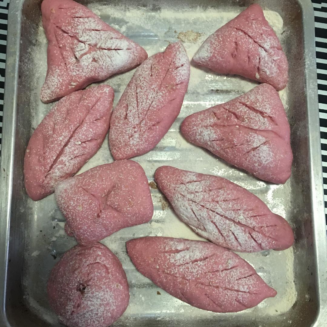 火龙果麻薯欧包