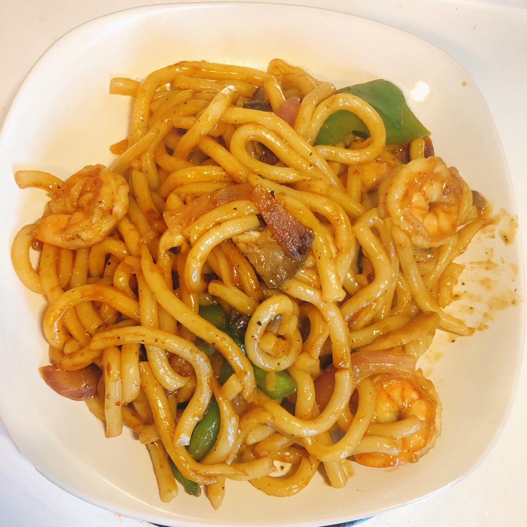 🔥爆好吃的黑椒虾仁炒乌冬面㊙️吃一口就沦陷❗️