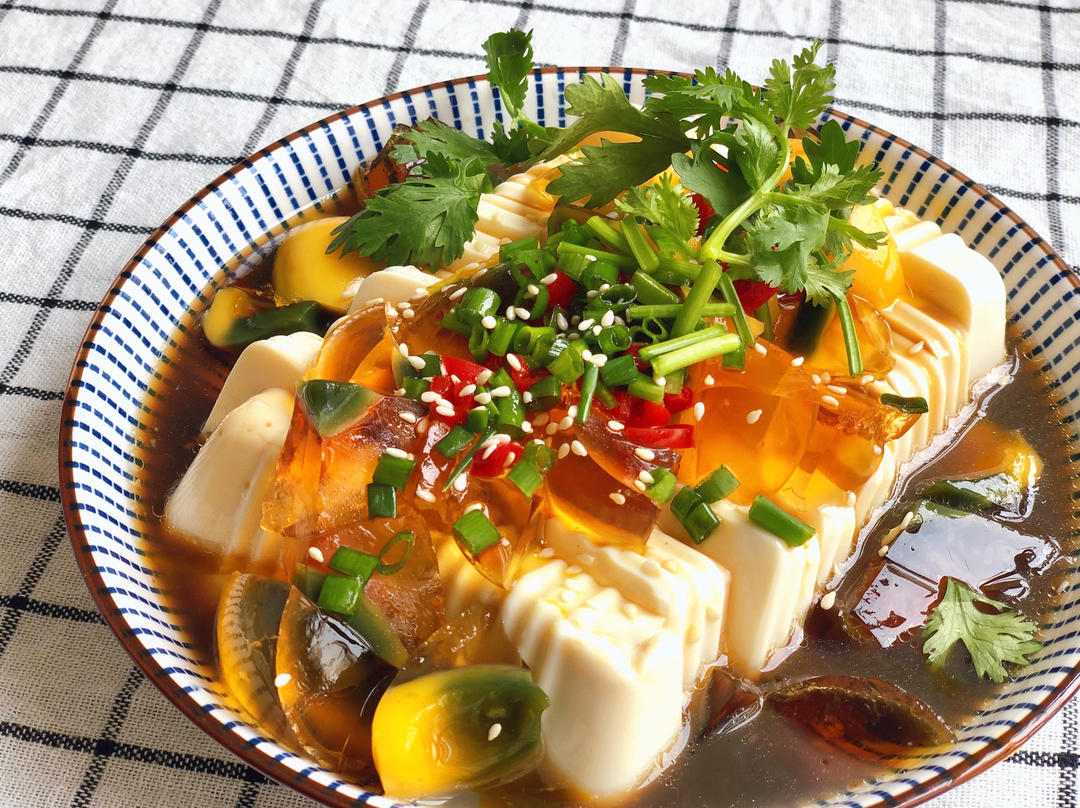 【最佳CP～】凉拌皮蛋豆腐✨