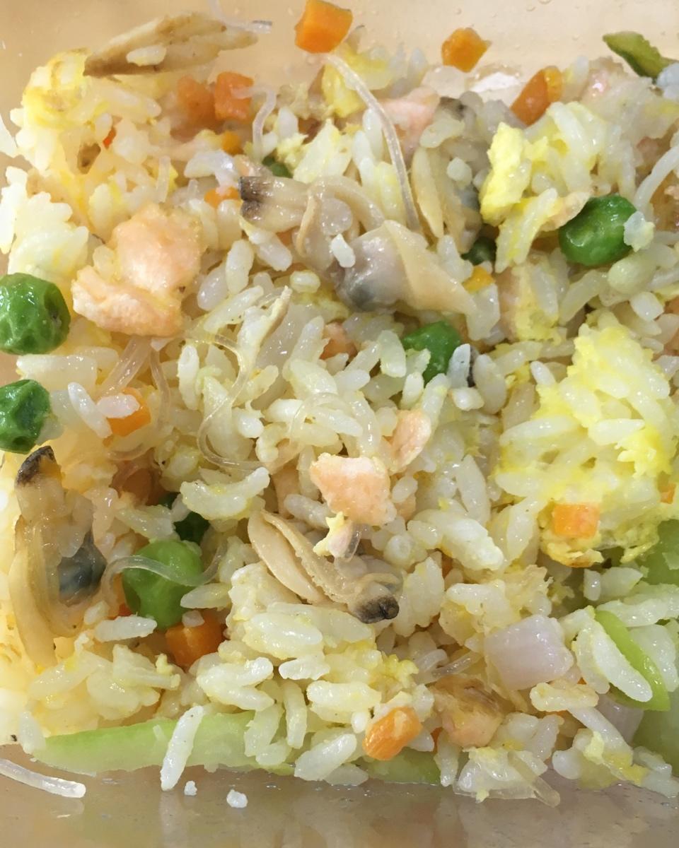 三文鱼至尊海鲜炒饭