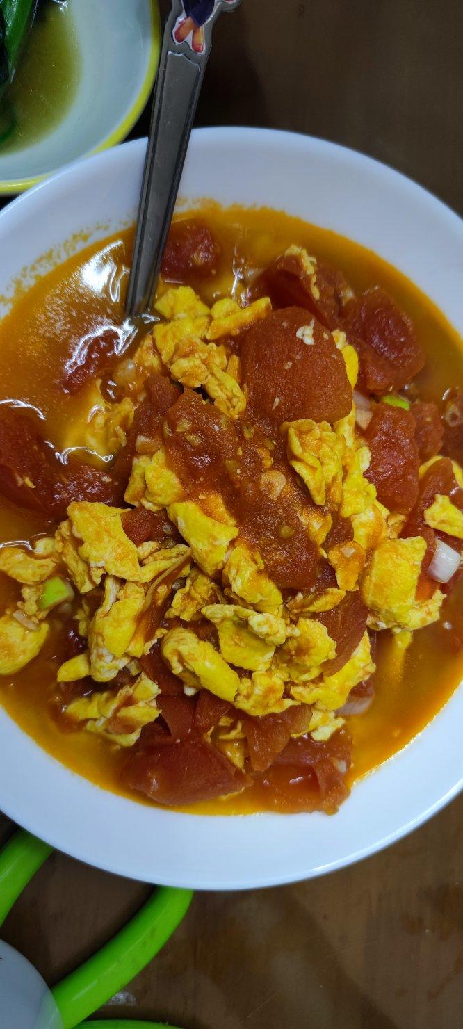 番茄炒鸡蛋（超浓的番茄味）