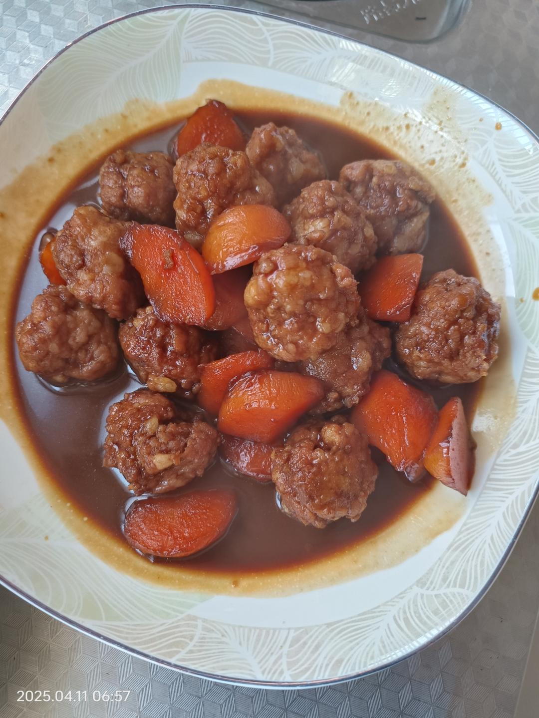 红烧肉丸胡萝卜