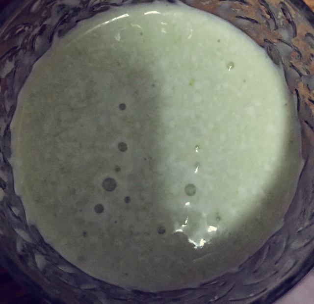 牛油果香蕉奶昔