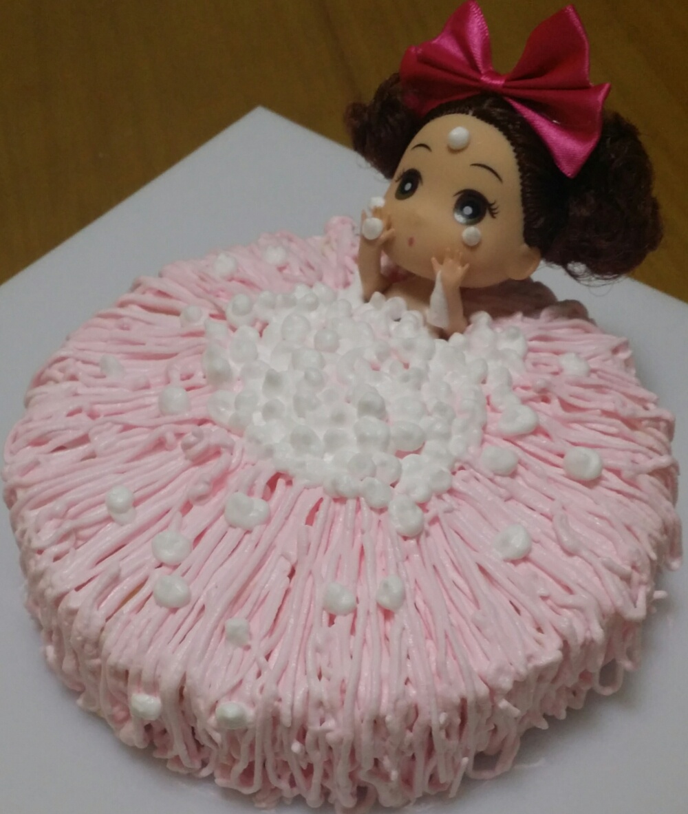 小米-237做的迷糊娃娃泡泡浴蛋糕