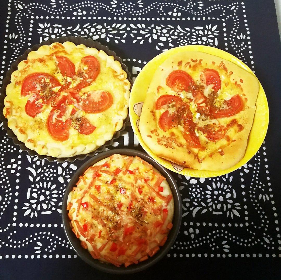 番茄芝士薄底披萨