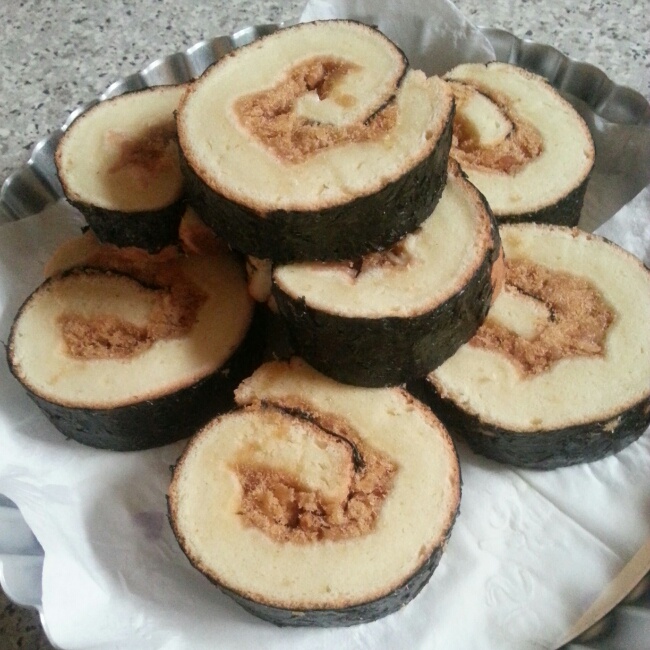 肉松戚风蛋糕卷