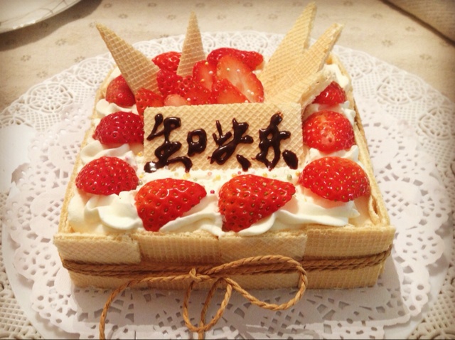 鲜奶油草莓蛋糕