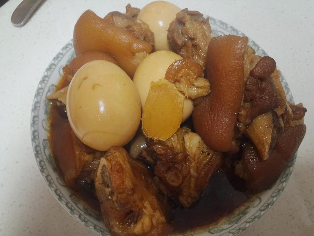 电压力锅版卤猪蹄