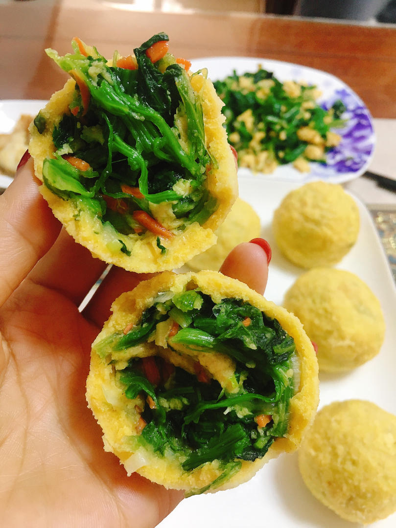 菠菜玉米面团子