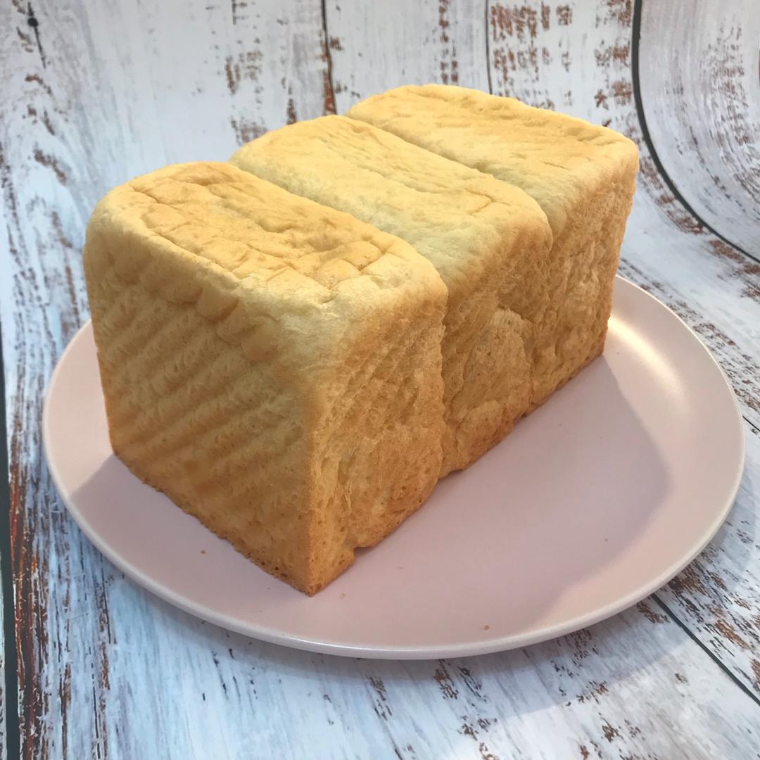 《Tinrry+》软绵绵的白吐司