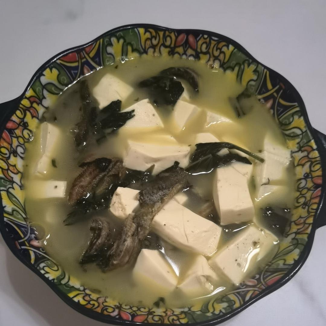 泥鳅炖豆腐（小贴士附杀泥鳅方法）