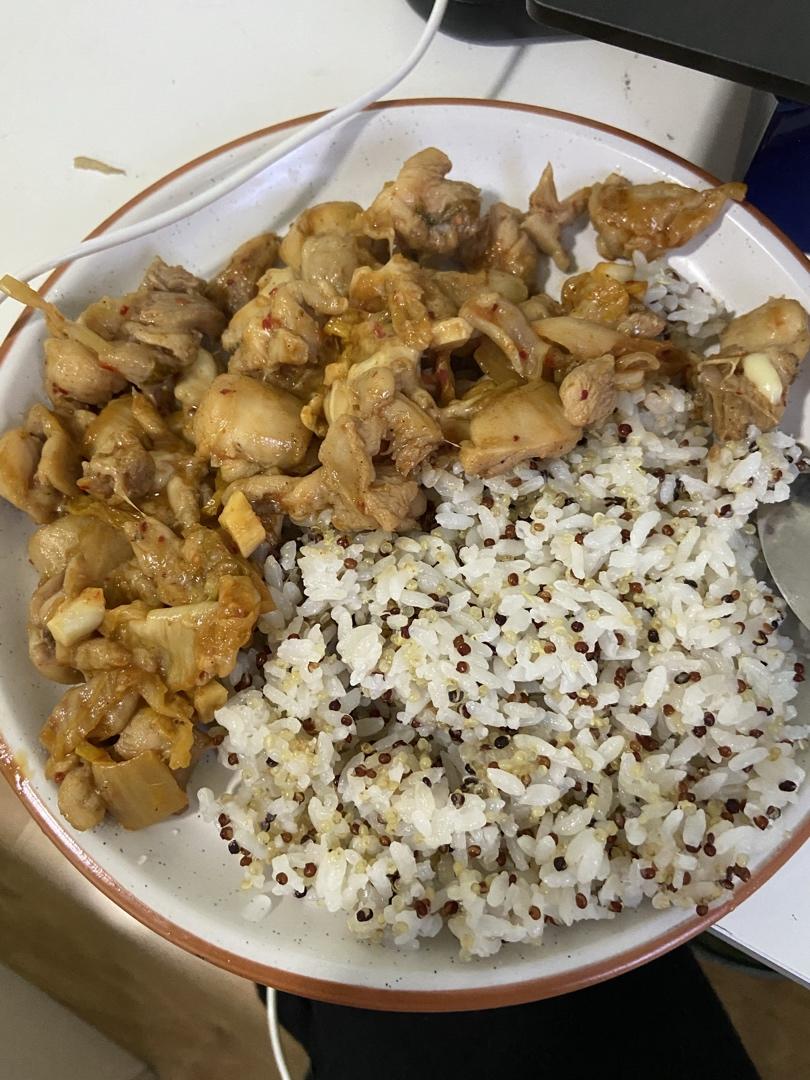 烧烤风味鸡腿泡菜饭（好吃盖饭系列🍚）
