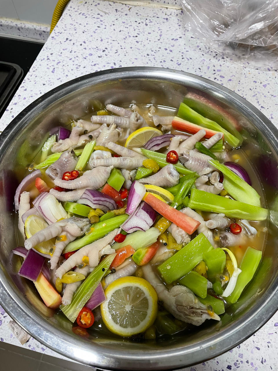 这才是正宗的四川泡椒凤爪！