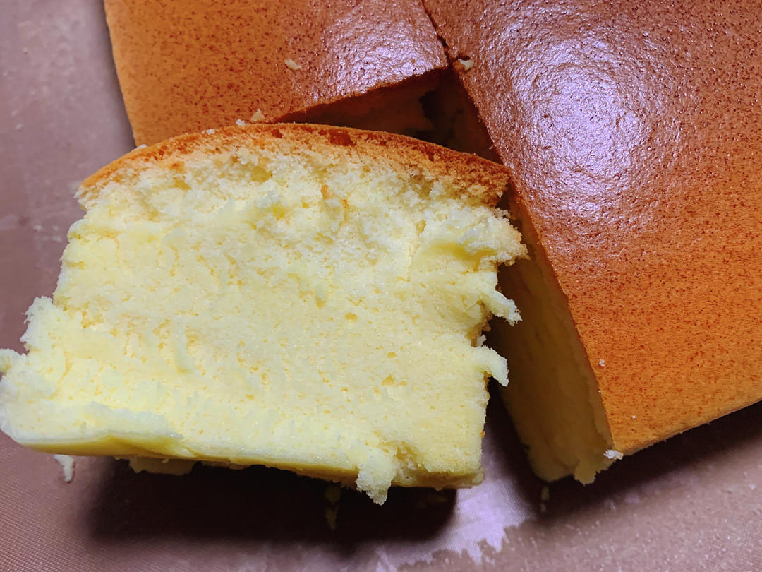 古早蛋糕又名抖臀蛋糕