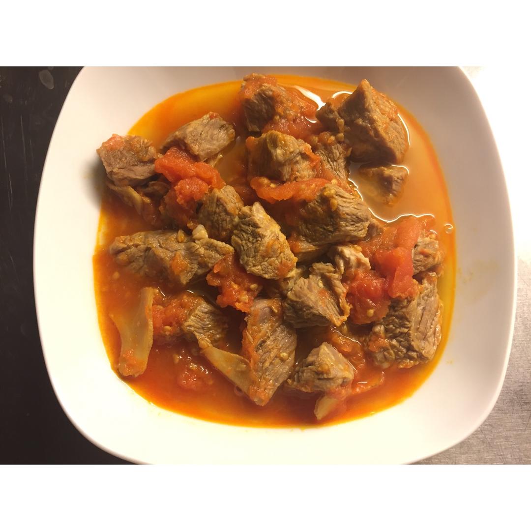 老丁的私房菜-番茄牛腩煲
