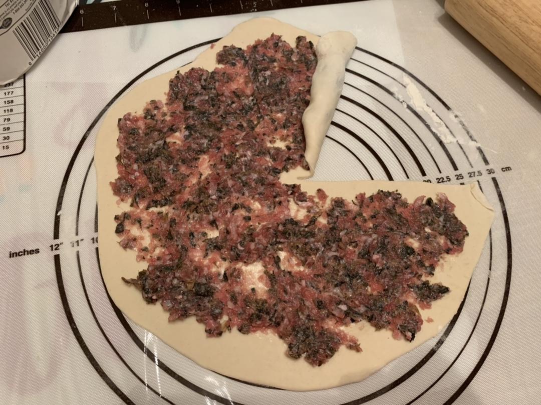 梅干菜五花肉千层饼