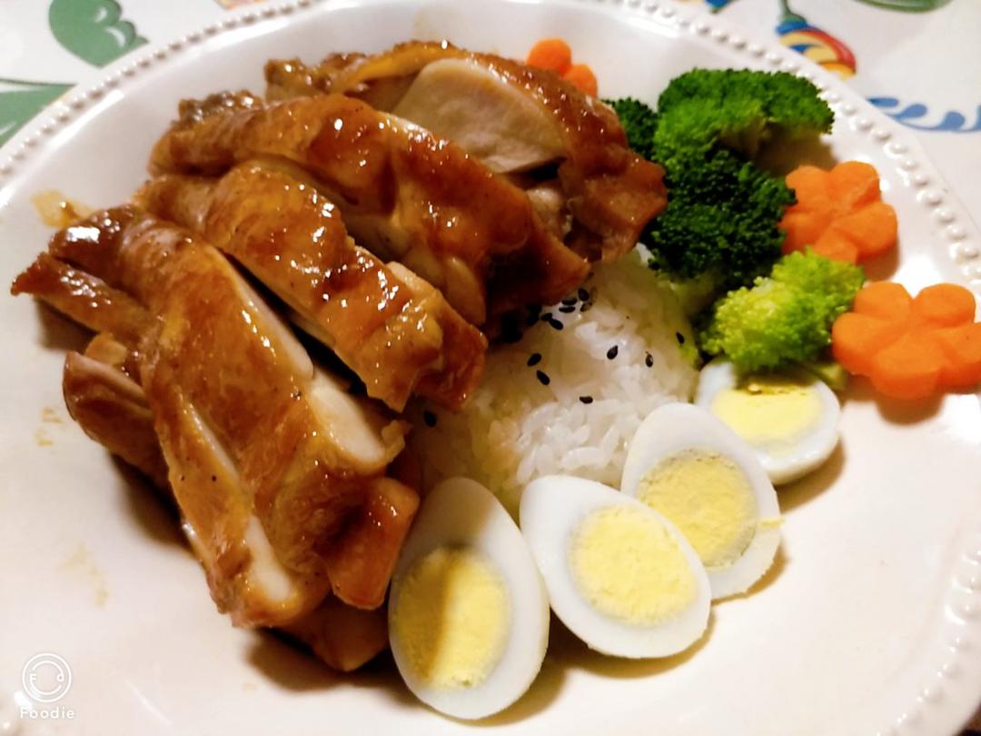 何必刻意双鱼做的日式照烧鸡肉饭