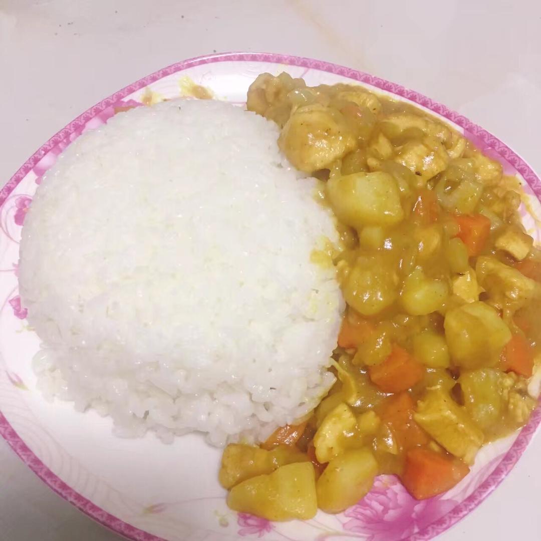 咖喱鸡肉饭