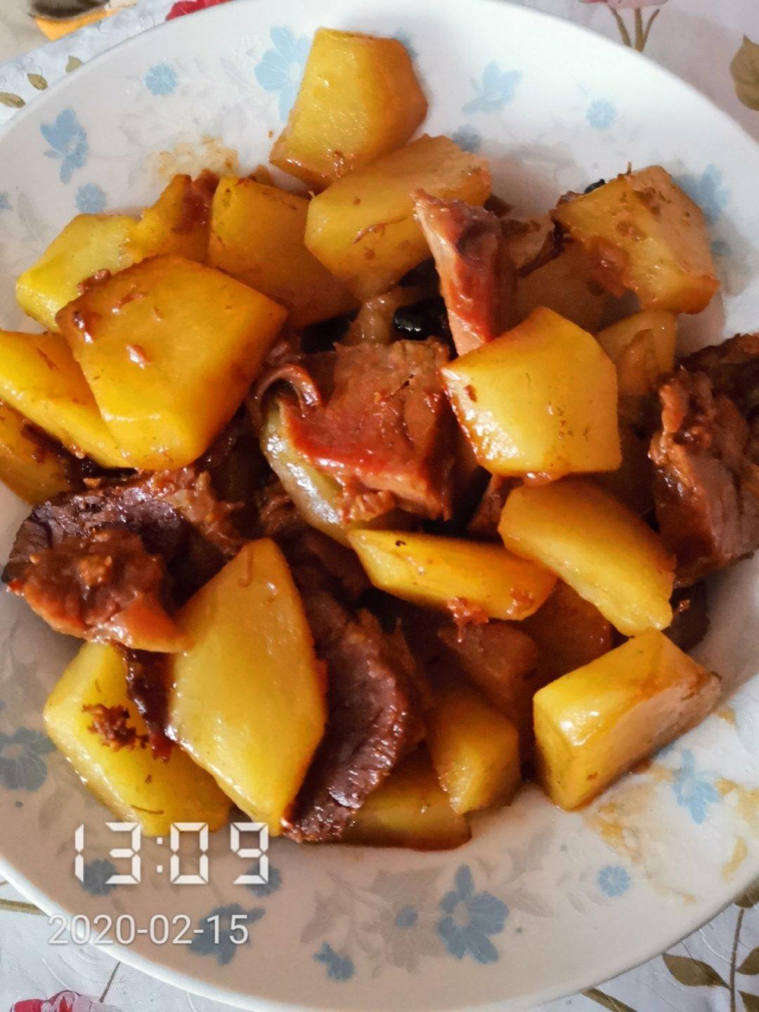土豆炖牛肉