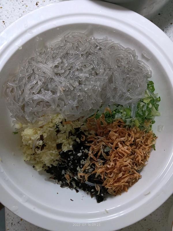 粉条包子这样调馅 给肉都不换 附细节视频详解